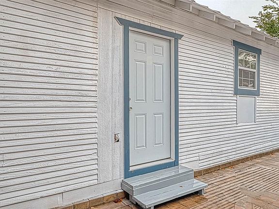 5th image of 4011 Artdale St