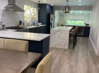 446 S Almont Dr, Beverly Hills, CA 90211