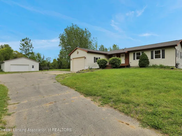 3115 Dietz Rd, Williamston, MI 48895