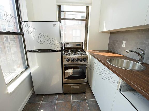 4th image of 166 Avenue B APT 6