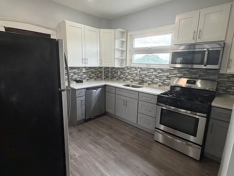 30 Magnolia Ave #2 — Photo 4