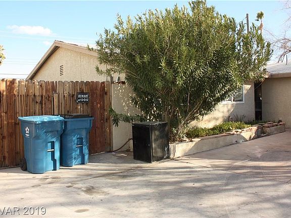 2nd image of 104 Prince Ln #0