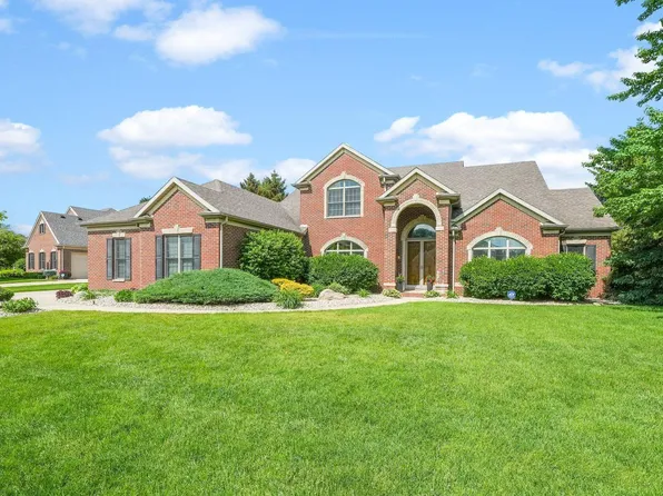 14681 Carrigan Ct, Granger, IN 46530