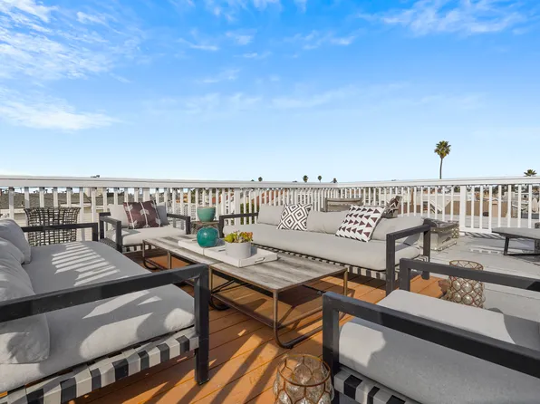 300 Rossmore Dr, Oxnard, CA 93035