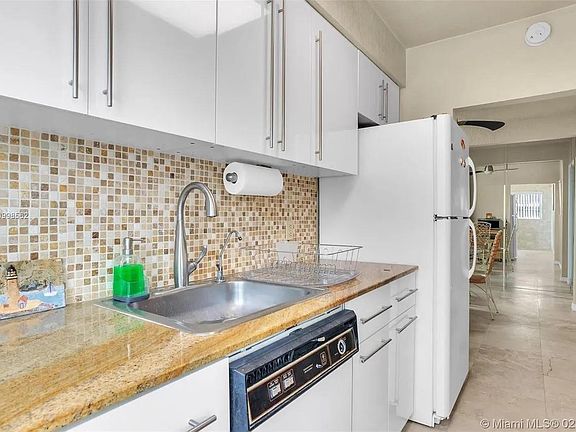5th image of 315 Van Buren Street #209B