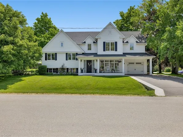 2088 Saxon Rd, Oakville, ON L6L 2V2