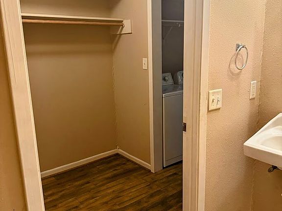 4th image of 409 Tauber St APT D