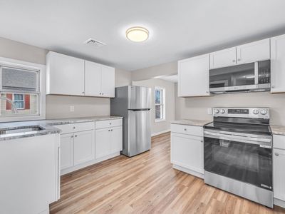 12 Meadow St, Westfield, MA, 01085