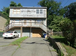 287 Dayton Rd, Bridgeport, CT 06606