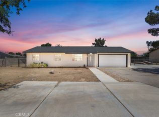 15471 Washoan Rd, Apple Valley, CA 92307