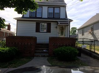 4546 160th St, Flushing, NY 11358