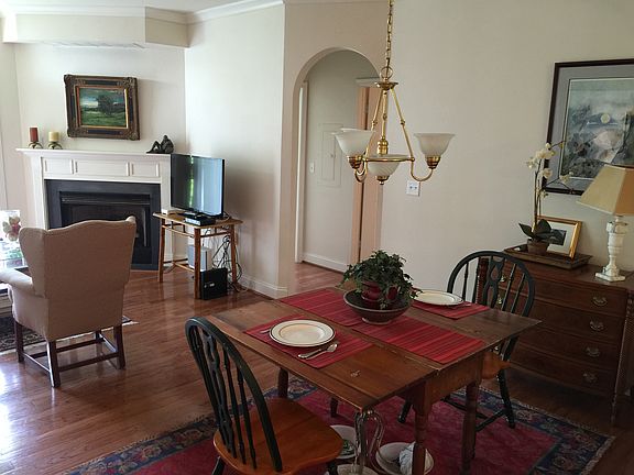 3rd image of 2500 Waterside Dr Unit 102