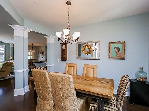 2nd image of 545 Fort Lee Ct