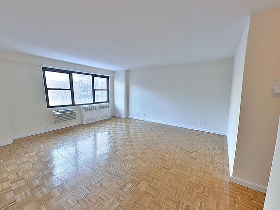 3rd image of 350 W 51st St APT 5D
