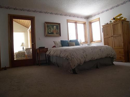 3rd image of 50010 Bayside Ave