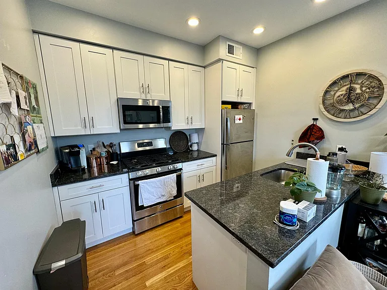 405 S Huntington Ave #2R — Photo 25