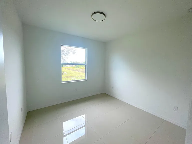 3700 12th St W — Photo 12