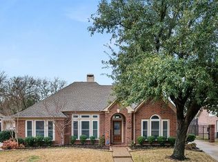 1001 Muirfield Dr, Mansfield, TX 76063