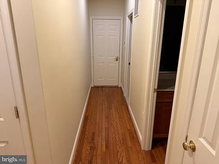 615 Strandhill Ct — Photo 8