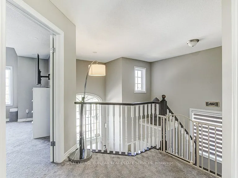 182 Fair St — Photo 20