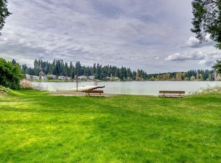 18805 NE 168th St, Woodinville, WA 98072