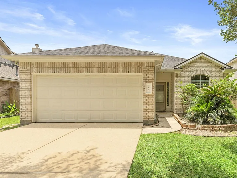 31719 Cattail Park Ct — Photo 2