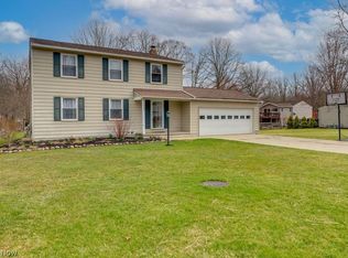 10041 Pirates Trl, Aurora, OH 44202