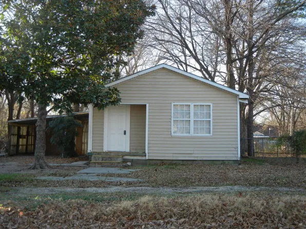 307 W 7th St, Ada, OK 74820