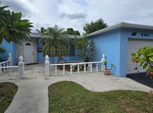 4141 NW 48th Ave, Lauderdale Lakes, FL 33319