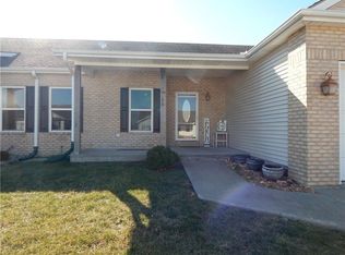 11770 Ridgeway Dr, Saint Joseph, MO 64505
