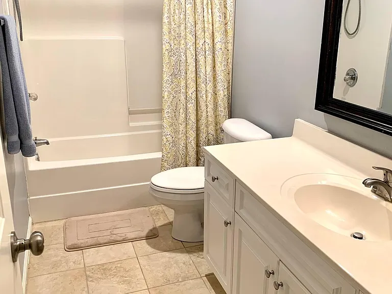 2 Overpeck Ln — Photo 17