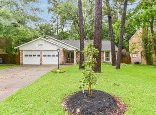 2051 Aspen Glade Dr, Humble, TX 77339