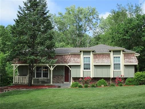 2nd image of 5036 N Wood Ridge Dr