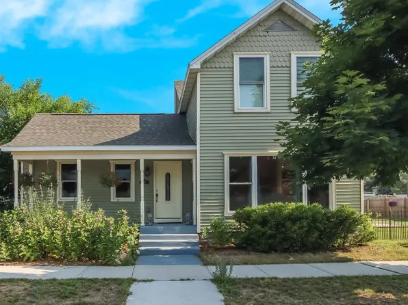 827 Forest Ave, Frankfort, MI 49635