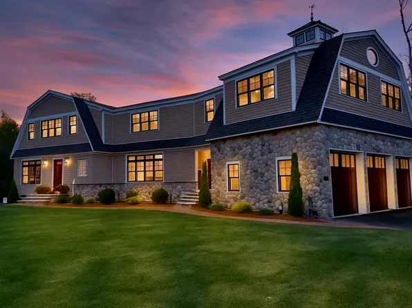 70 McCallar Ln, Concord, MA 01742