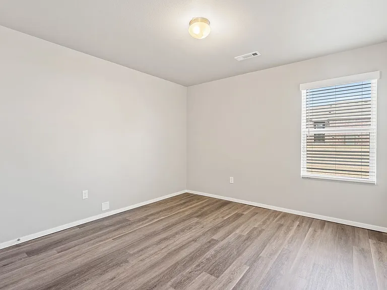 501B W Christopher Dr — Photo 20