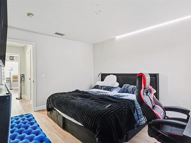 8105 River Mont Way — Photo 17