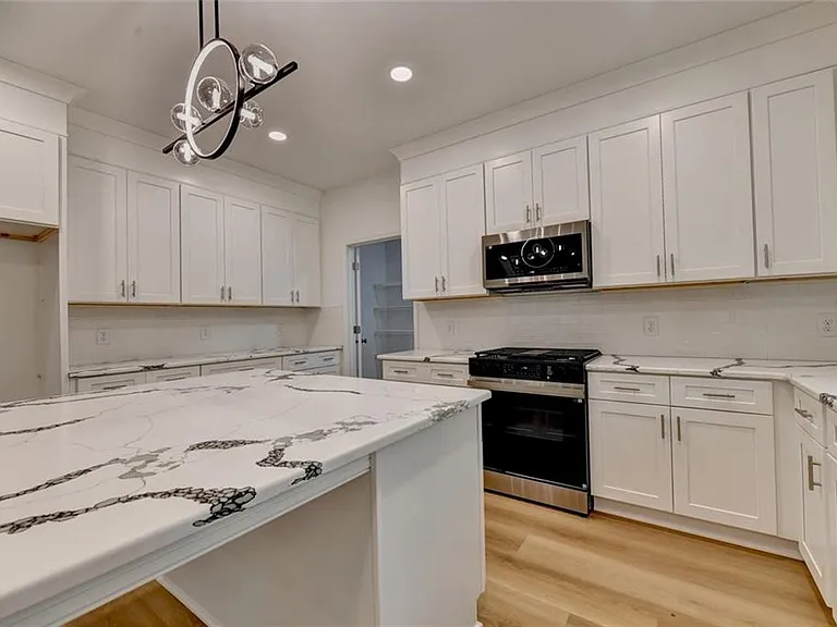 9135 Fox Trail Ln — Photo 18