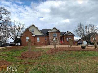 421 Southland Trl, Byron, GA 31008