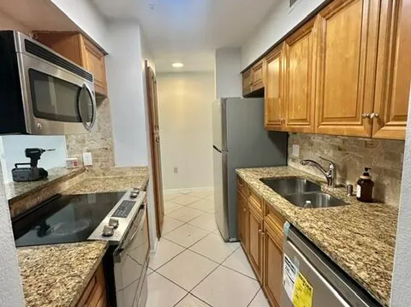 2305 S Congress Avenue #11, Boynton Beach, FL 33426