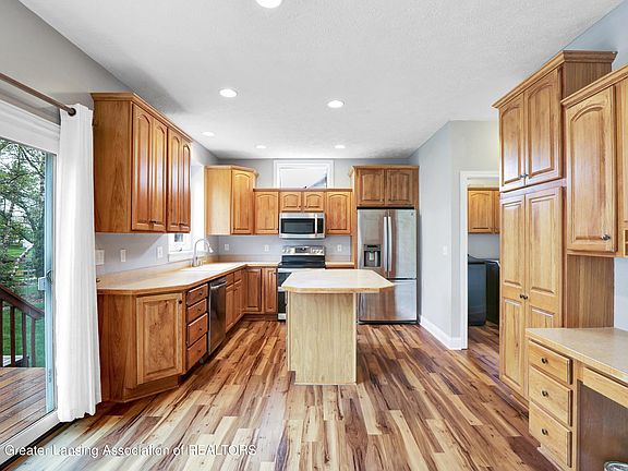 4th image of 1755 Cricket Ln