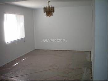 4th image of 6211 Elmira Dr