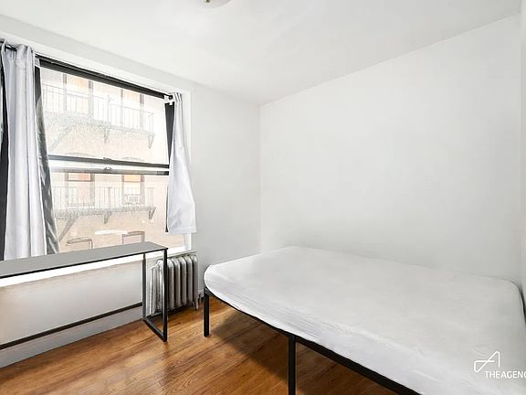 3rd image of 310 W 95th St APT 5G