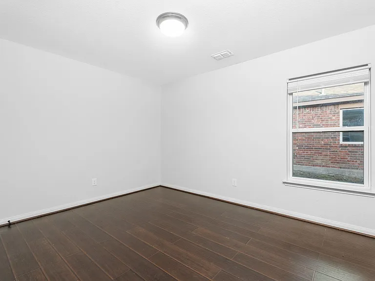 437 Lipizzan Ln — Photo 14