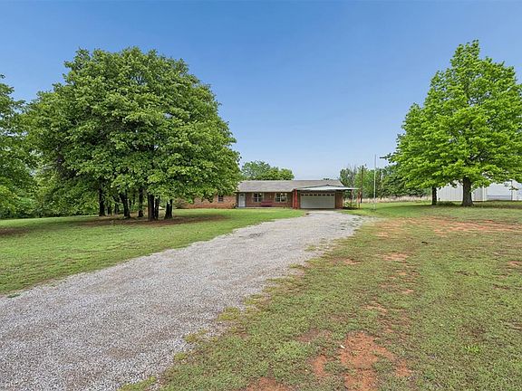 2nd image of 13979 State Highway 76