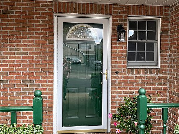 2nd image of 404 Stoneridge Blvd Unit 404
