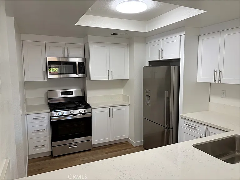 620 Sky Ct — Photo 10