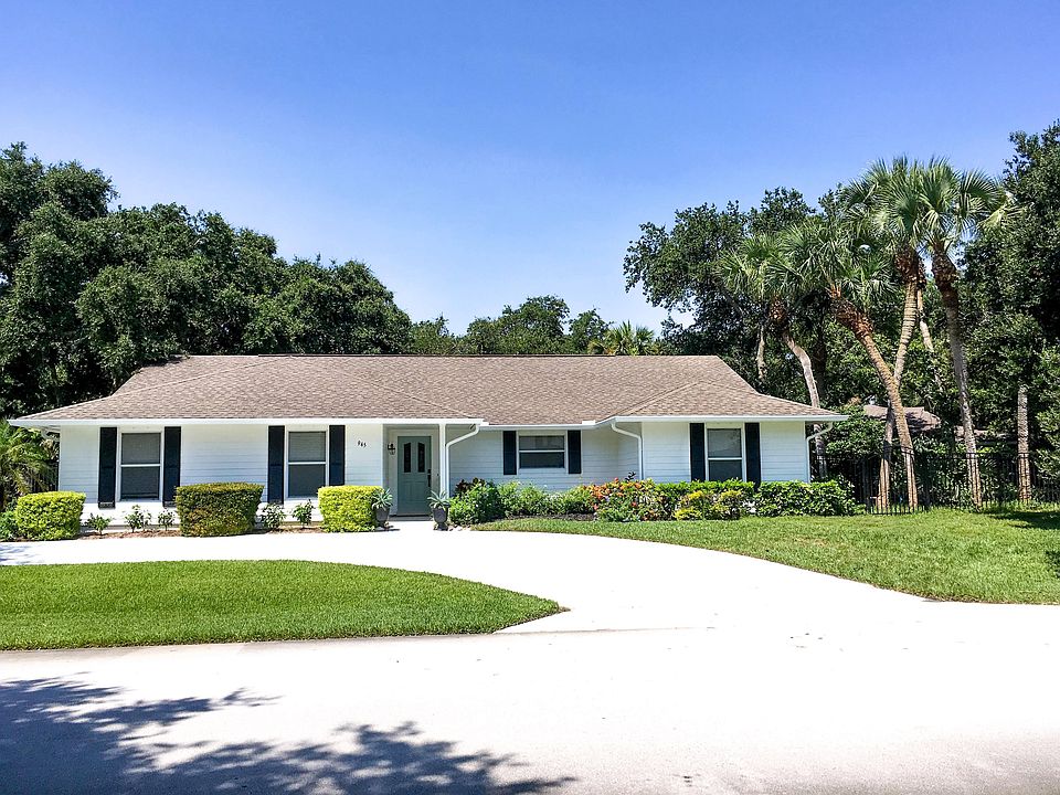 1st image of 945 Windsong Way