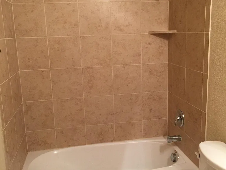 12300 Shine Ave — Photo 5