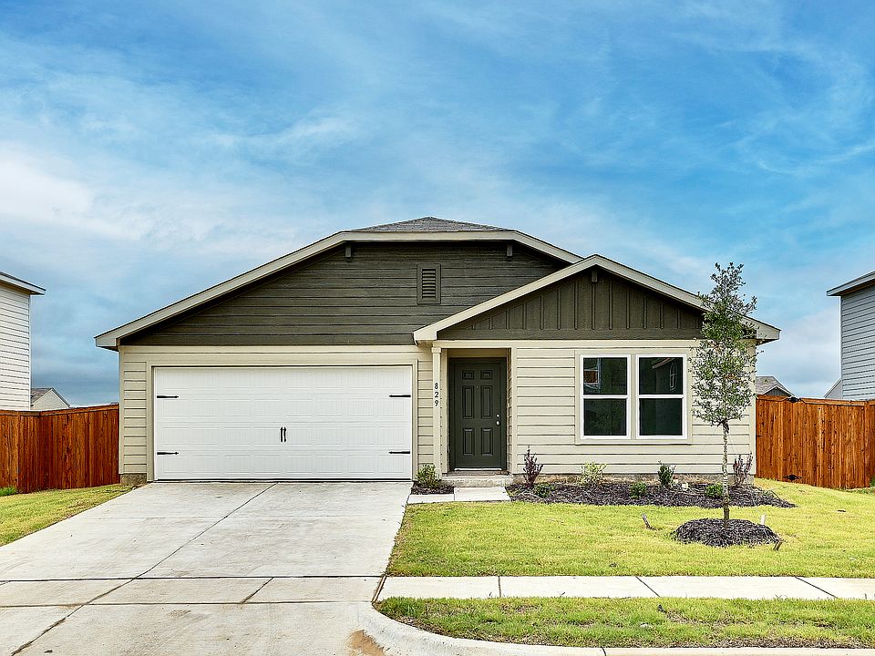 1st image of 829 Eagles Nest Dr